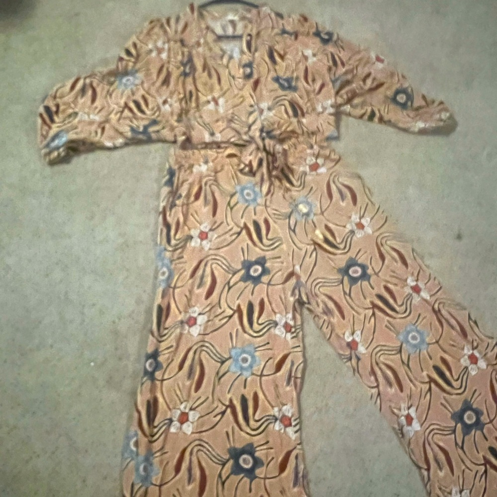 2 piece lounge set nwot